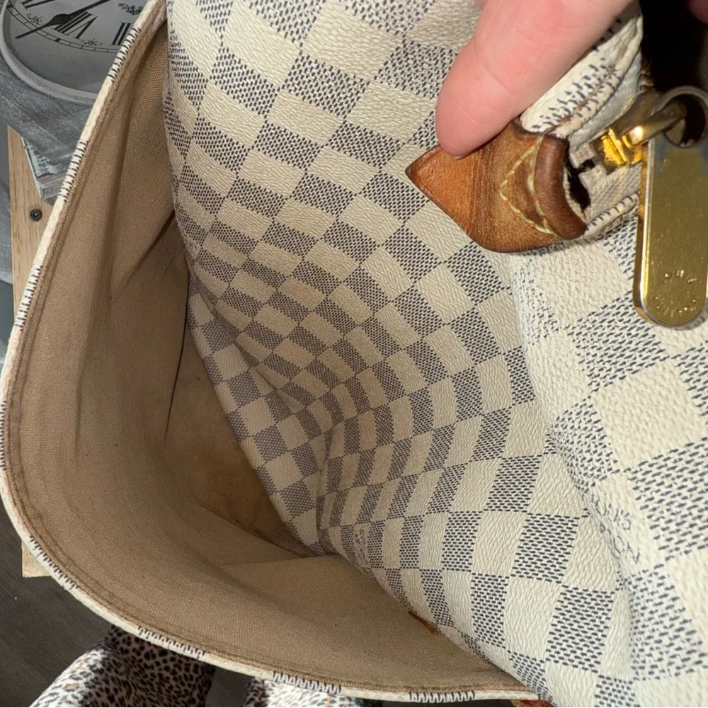 Authentic Louis Vuitton Totally GM Damier Azur Checkered Pattern Shoulder Bag - Picture 14 of 16
